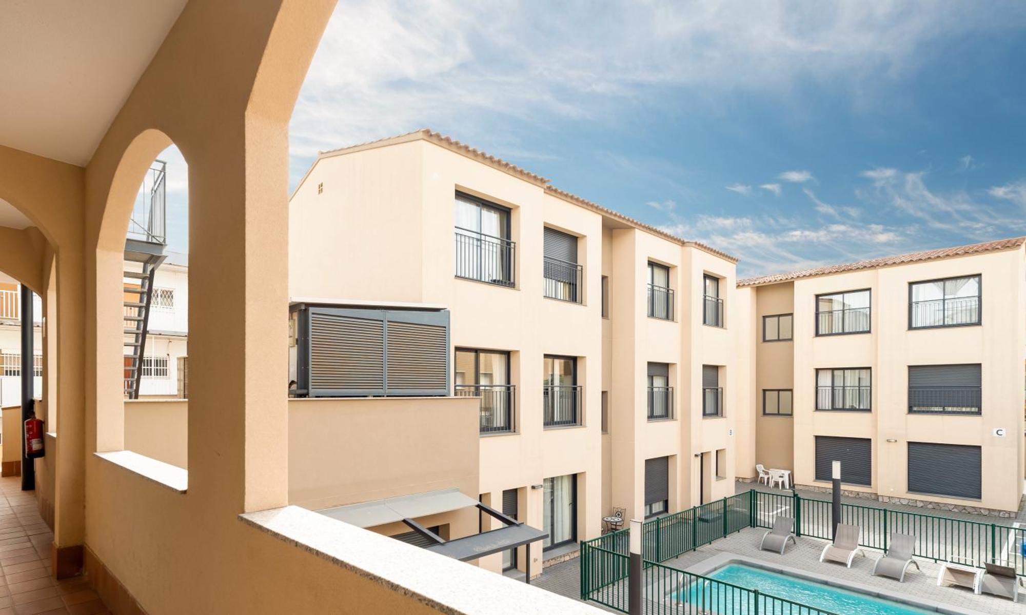Castell Beach Aparthotel Castelldefels Buitenkant foto